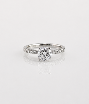 Amora Ring