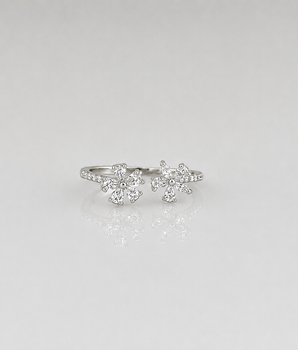 Blosse Ring