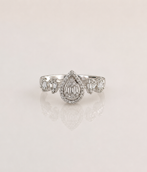 Frosia Ring